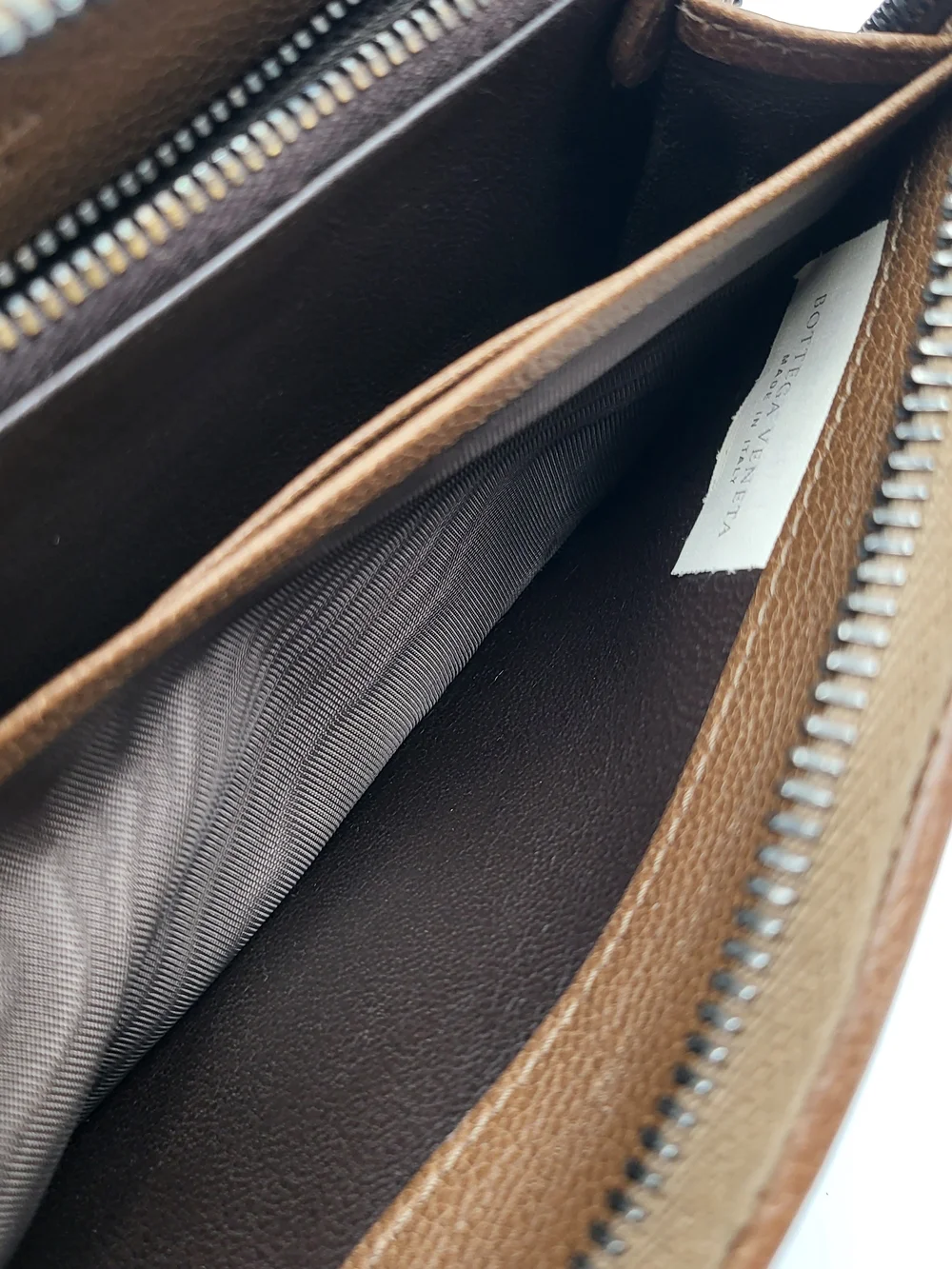 Bottega Veneta Brown Intrecciato Python Zip-Around Wallet.Authentic.Full Set.. - Picture 10 of 16